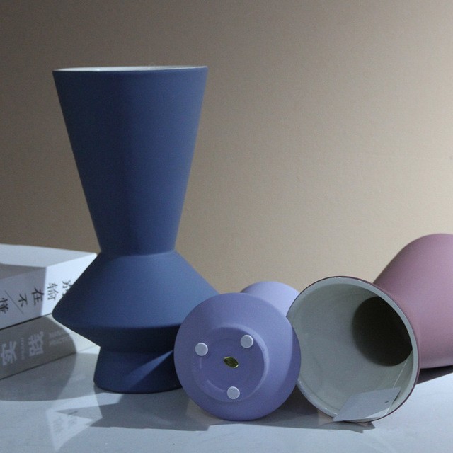 Creative and simple ceramic vases for Nordic matte home decoration detail image 3