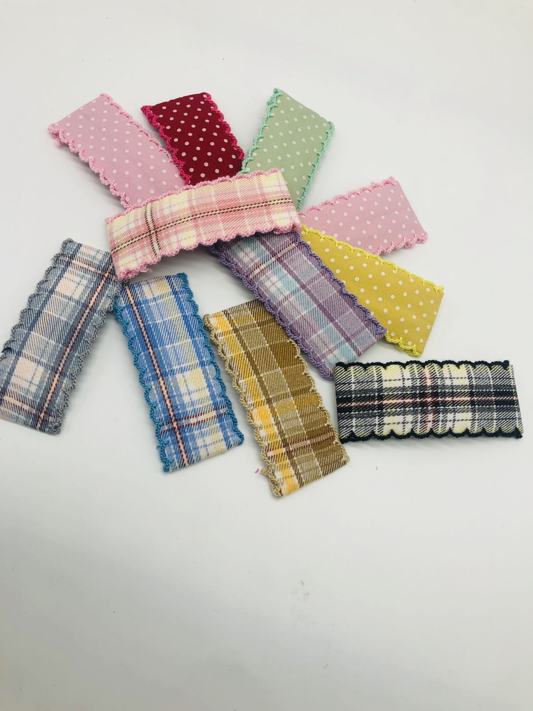 Korean cloth headdress handcrafted BB clip exquisite polka dot mesh hair accessories 2 yuan shop hot selling accessories wholesale details Picture