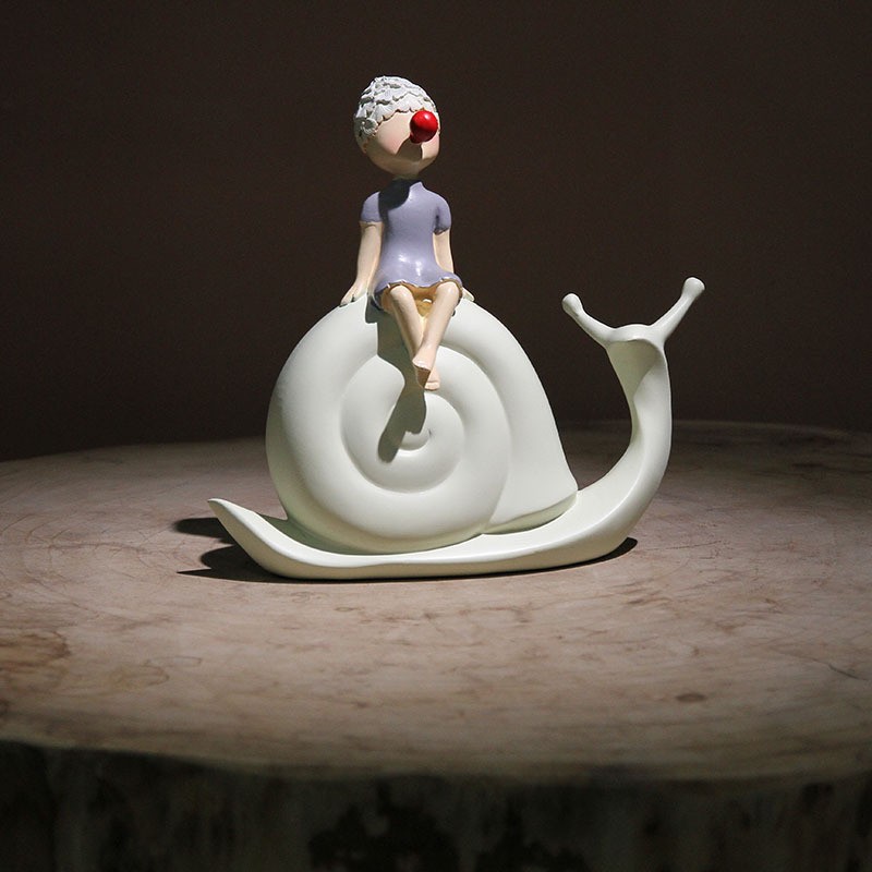 Creative and simple TV cabinet, study and living room, bubble-blowing girl ornaments, soft furnishings, artworks, home decorations, handicrafts detail image 4