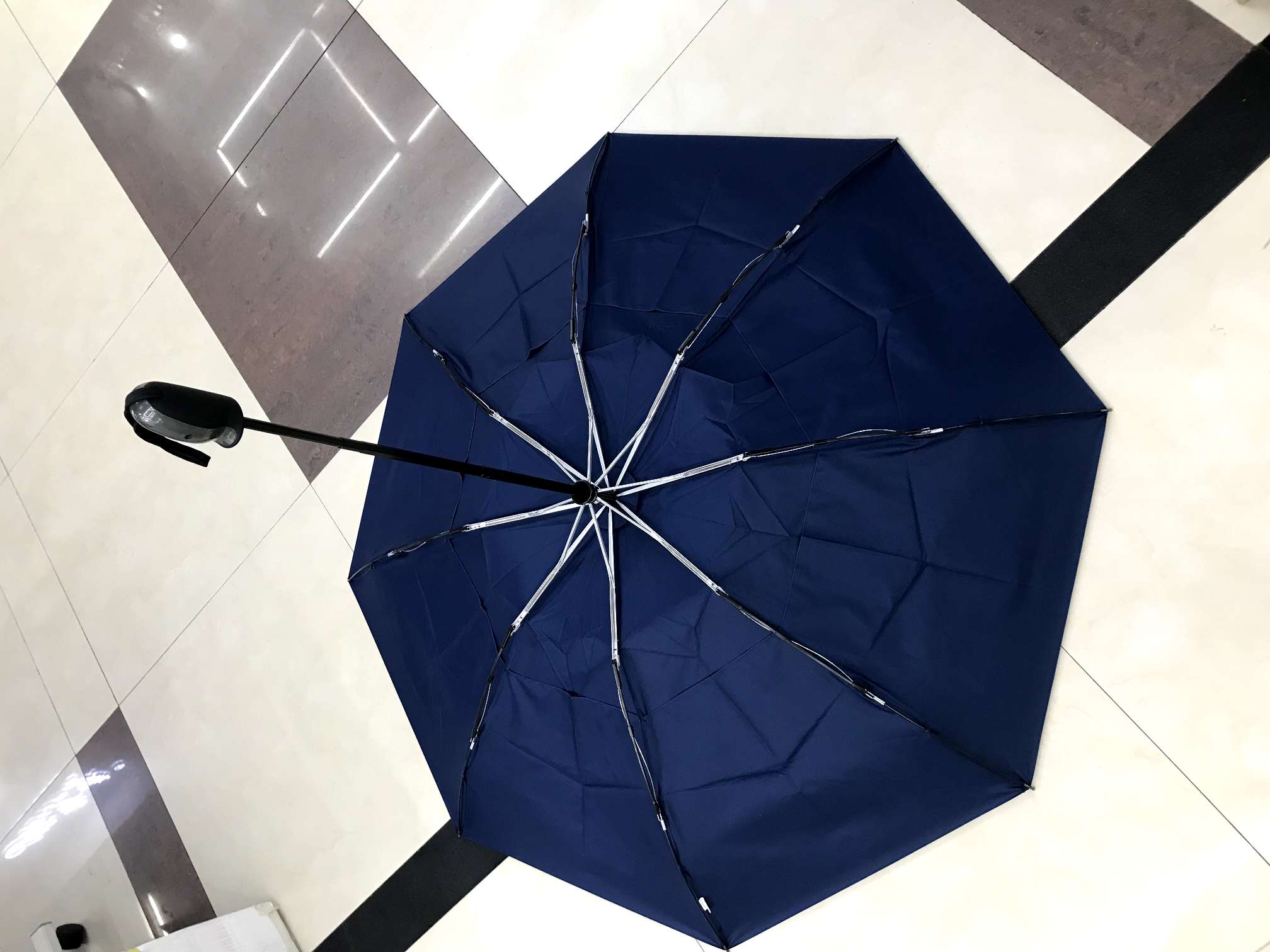 63-5 × 8K × 3 في المائة من الرفوف المخصصة لجمع الألومنيوم في الهواء الطلق، رقم 3203. details Picture