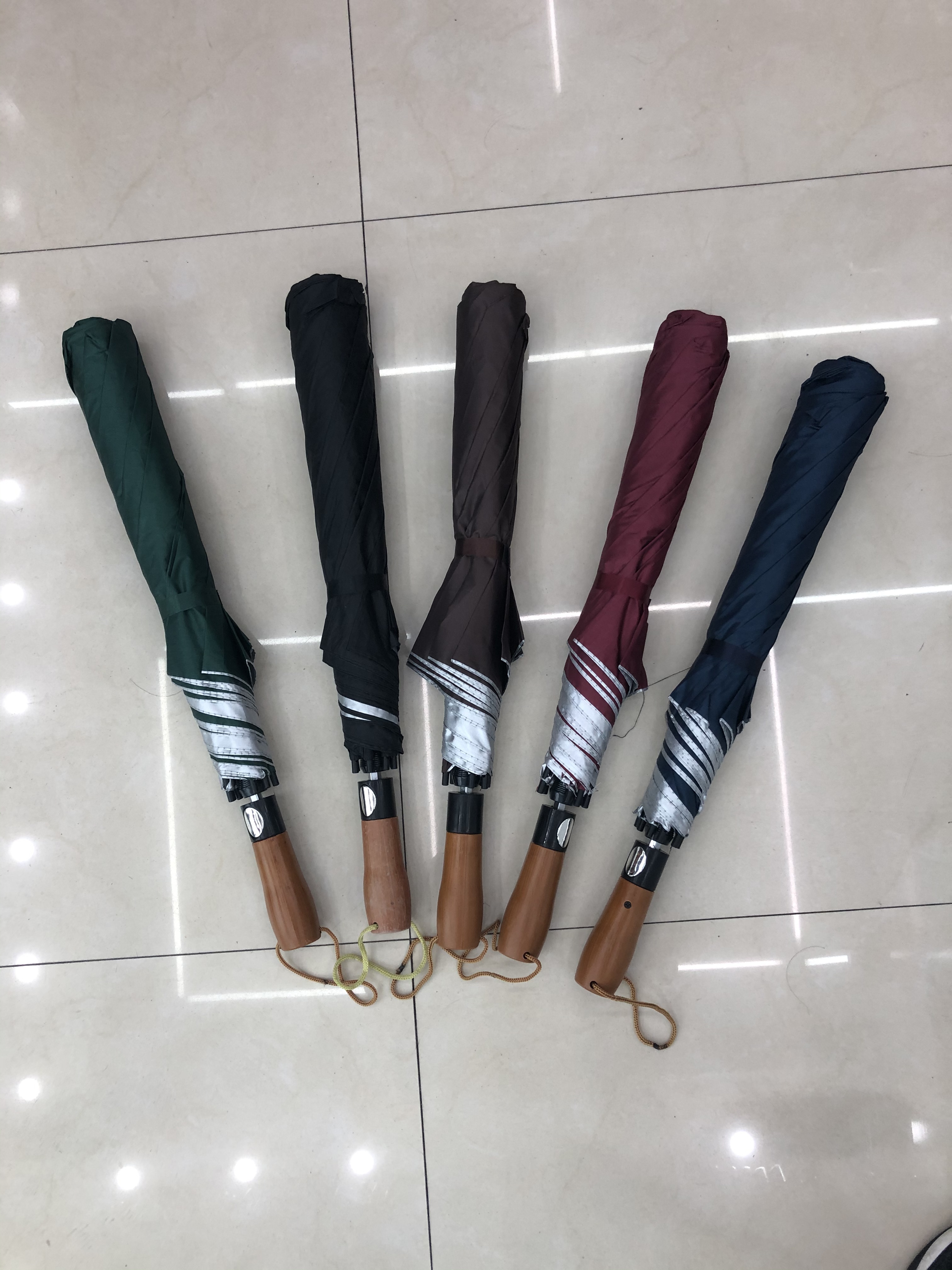 Factory custom-made 20% off golf umbrellas, export umbrellas and advertising umbrellas details Picture