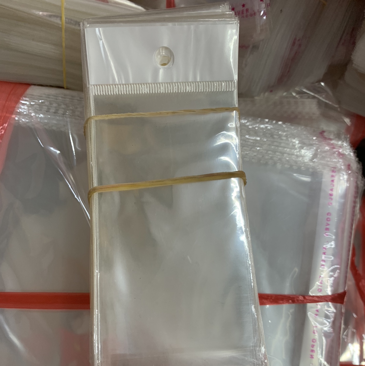 Pearlescent film cardholder bag