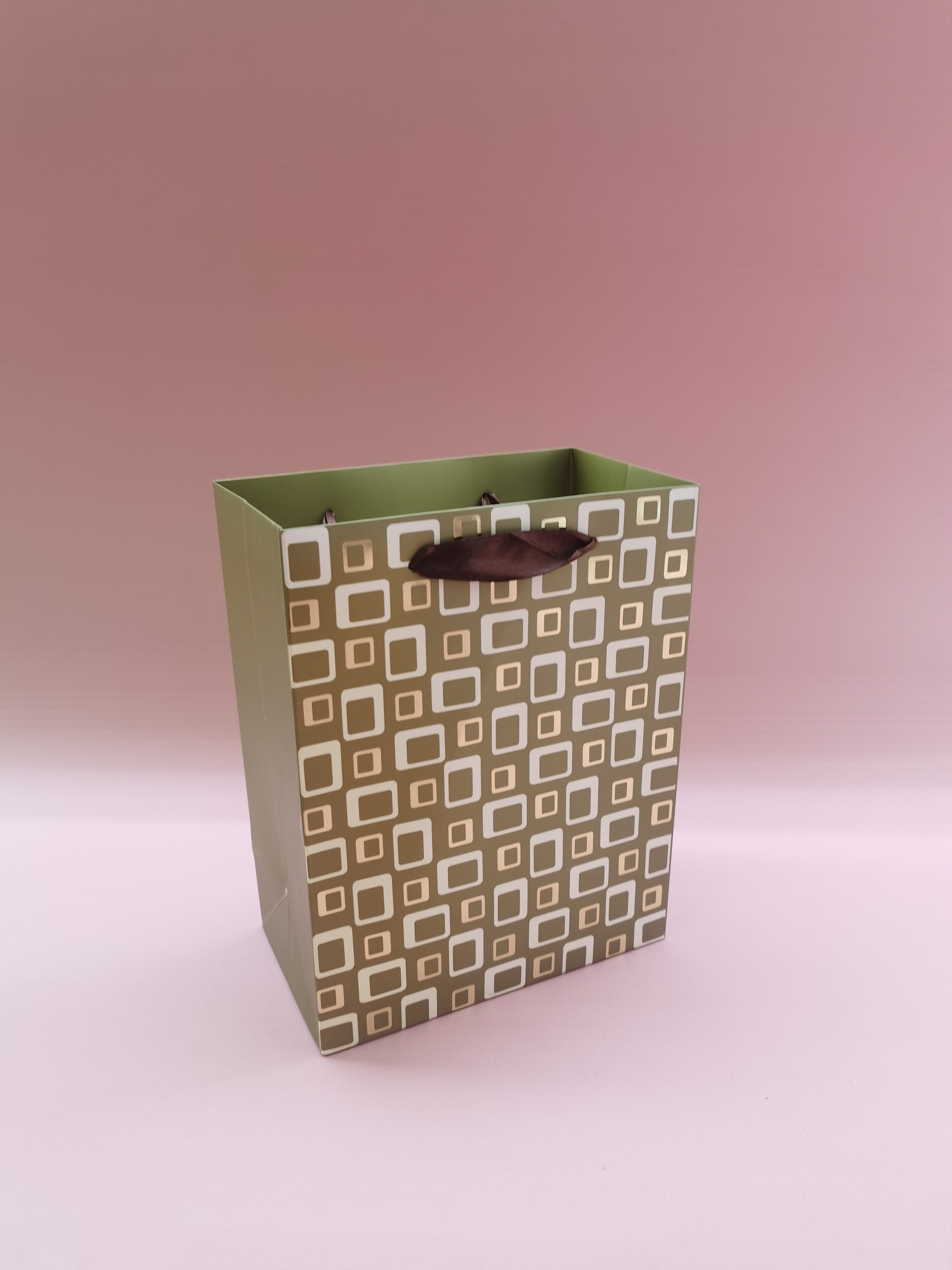 Wholesale of gift bags, packaging bags and paper bags Item Picture