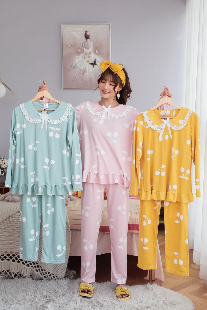 The 2020 autumn new Korean-style fashionable pajama and trendy women's wear loose round-neck long-sleeved pullover, a best-selling milk thread cherry fruit pajama set detail image 1