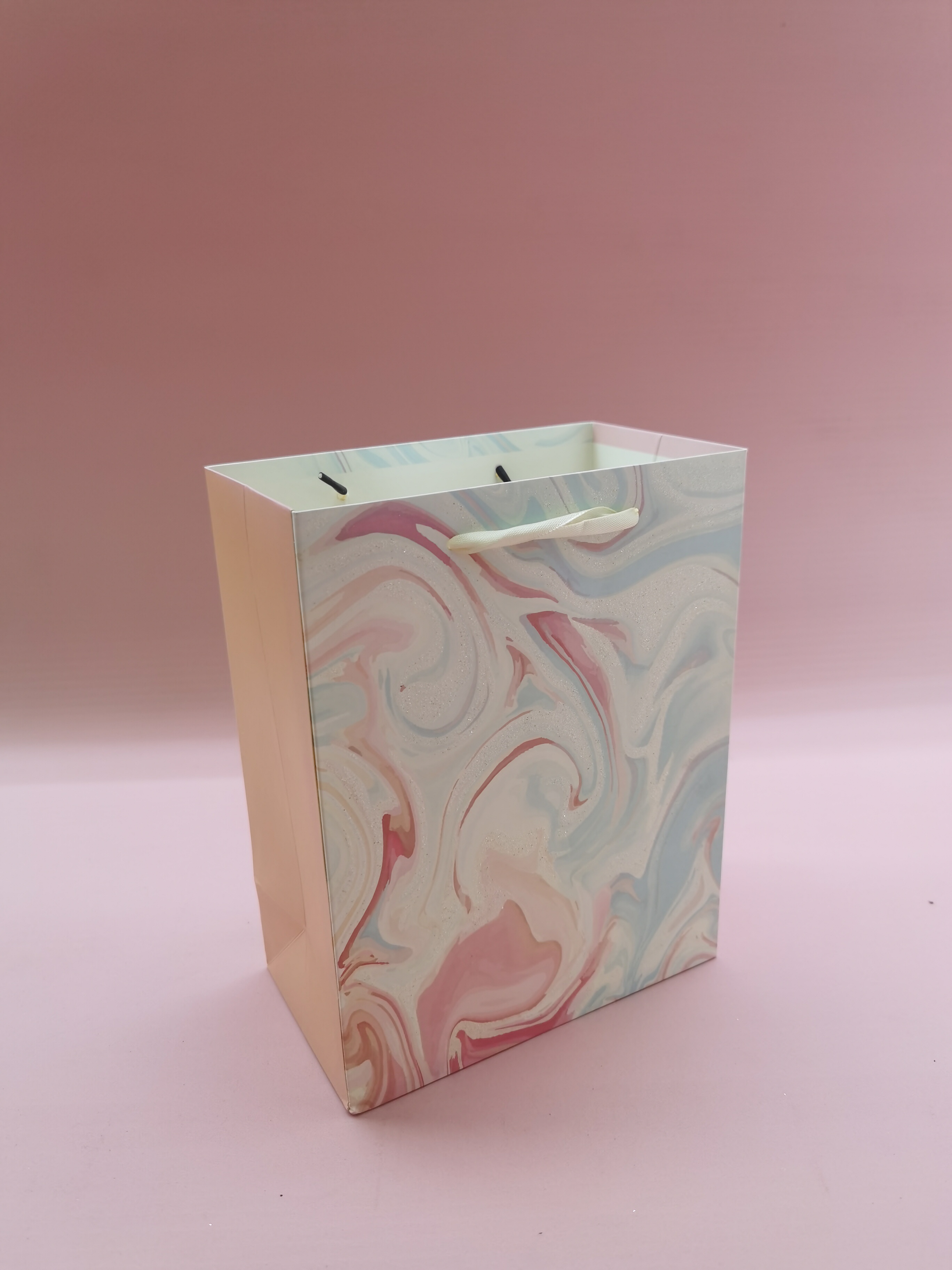 In-stock paper bags and gift bags undefined