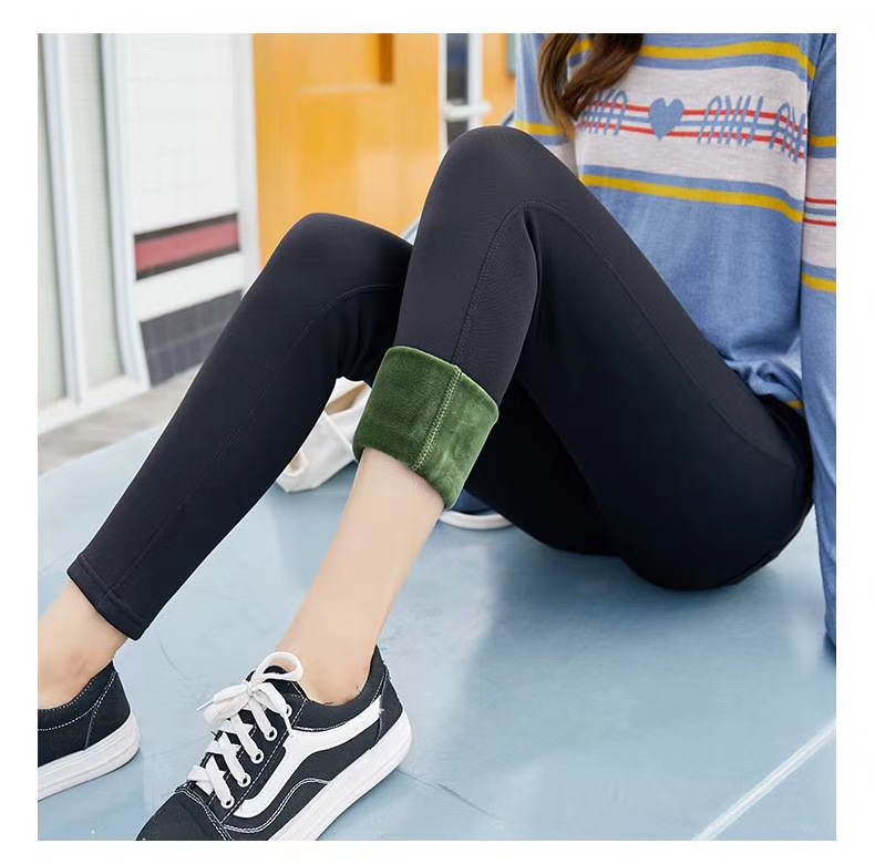 Large size women's autumn and winter new 200 jin fat mm with velvet and thick leggings small feet pants wear high waist slim stretch thumbnail