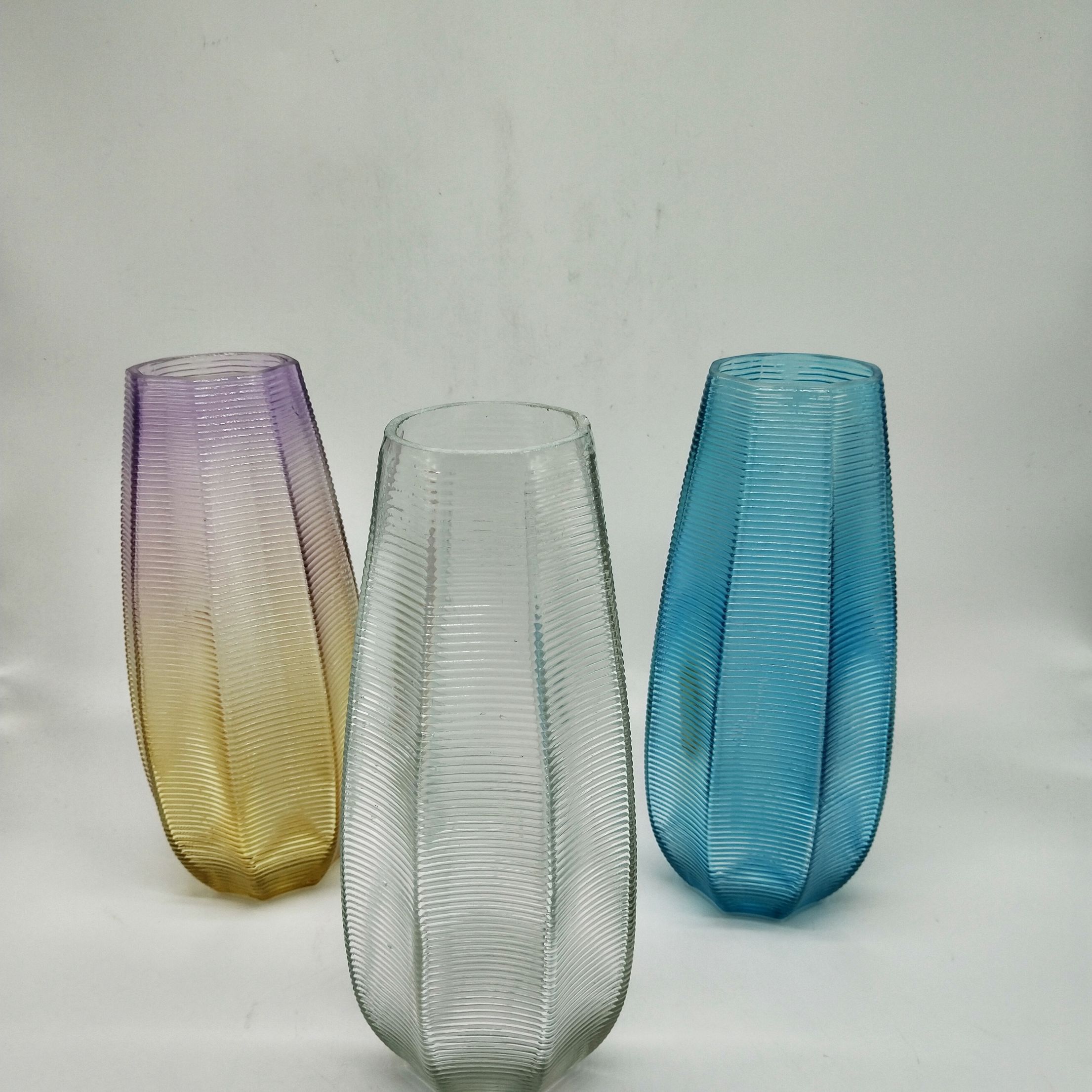 家居客厅水培透明插鲜花绿萝透明简约横纹切口花瓶玻璃干花瓶