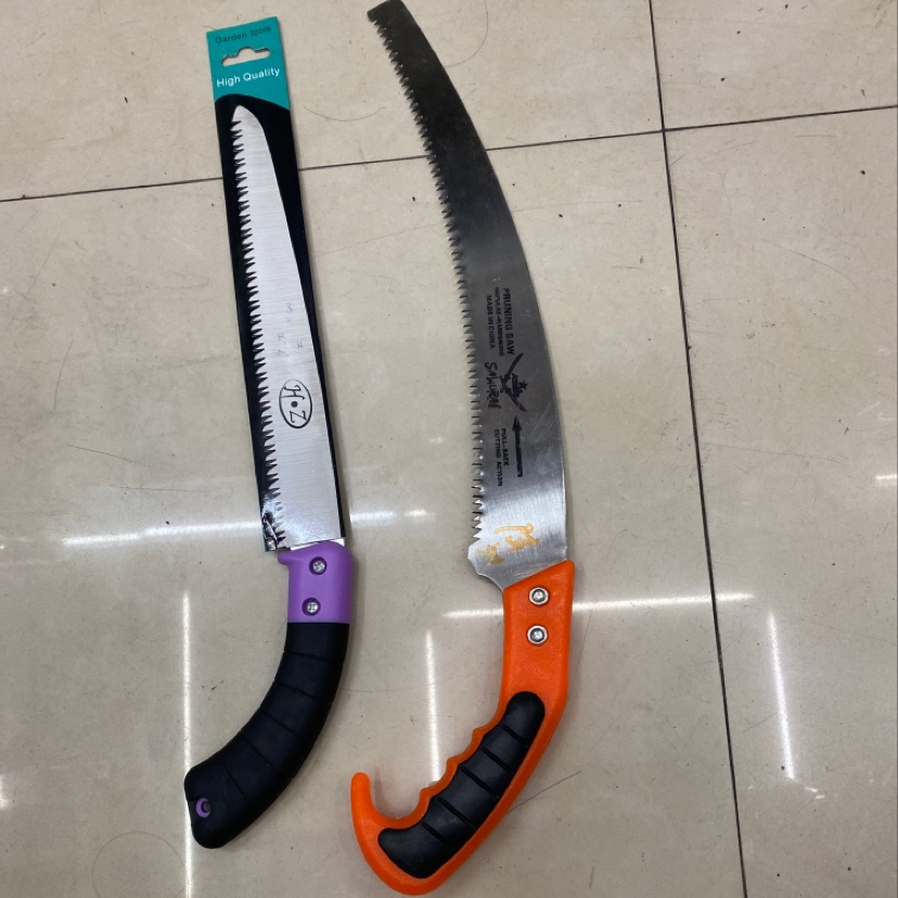 腰锯。锯子