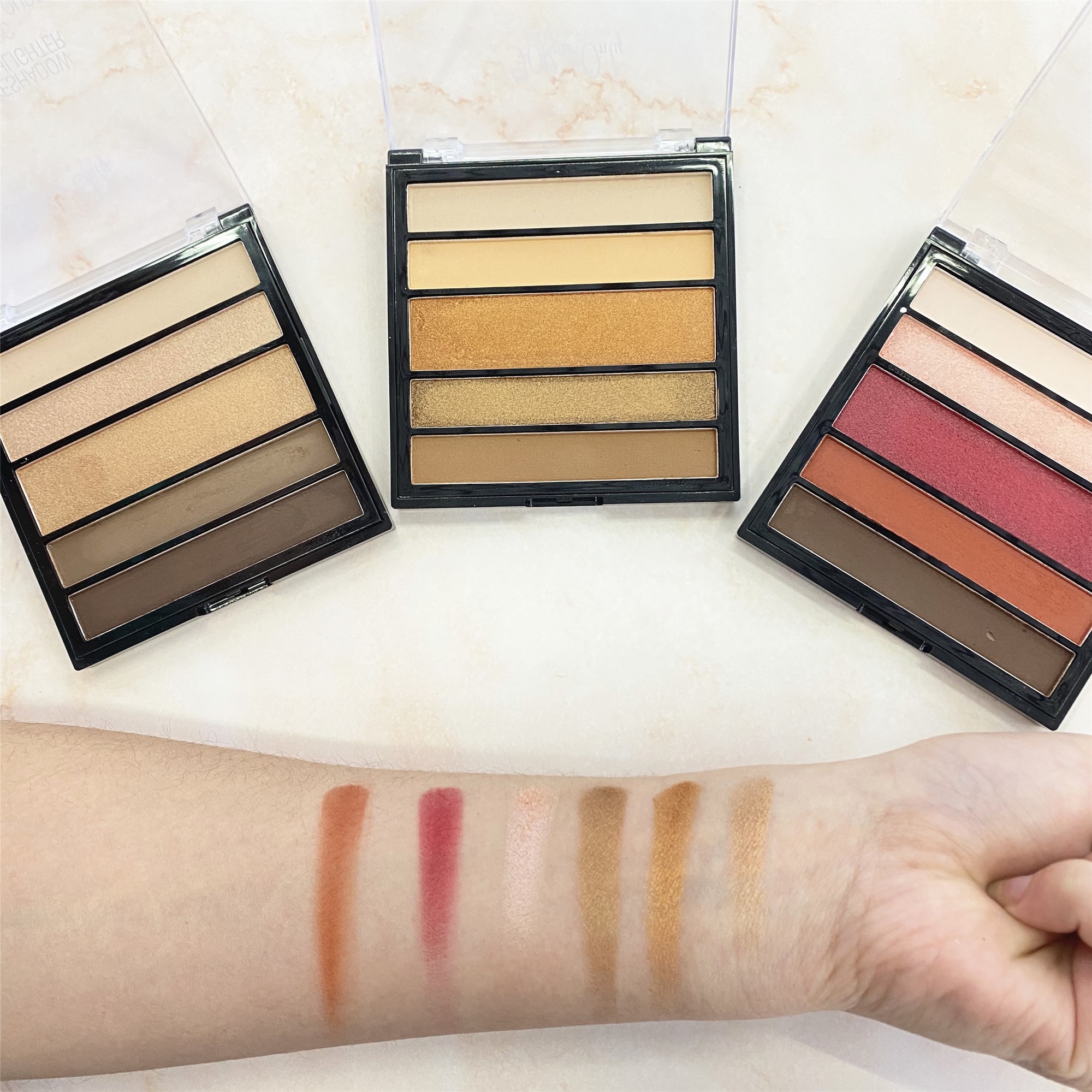 For Me Only 4 Color Eyeshadow 1 Color Highlight Ce129 undefined