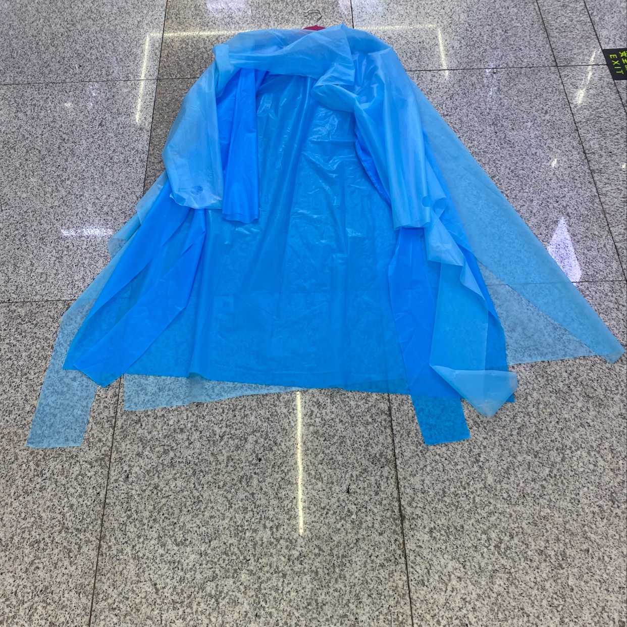 塑料雨衣