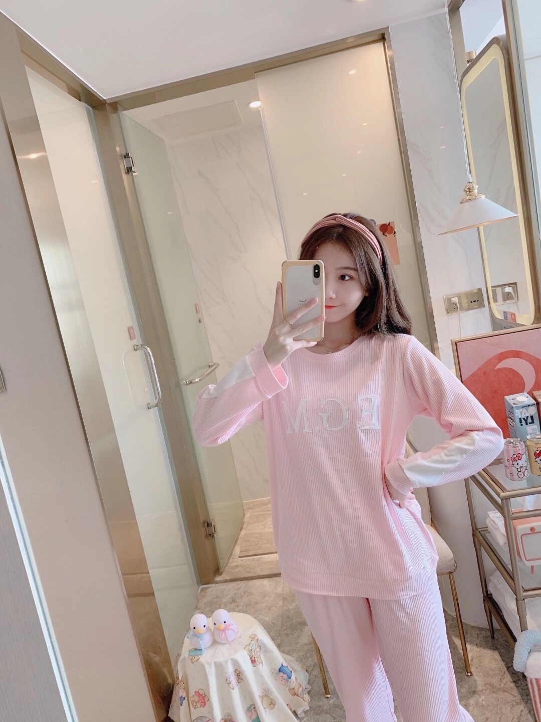 Spring and autumn new Korean-style fashionable casual pajama sets, home wear, long-sleeved pajamas, EGM letter cute fairy pajamas Application Scenario
