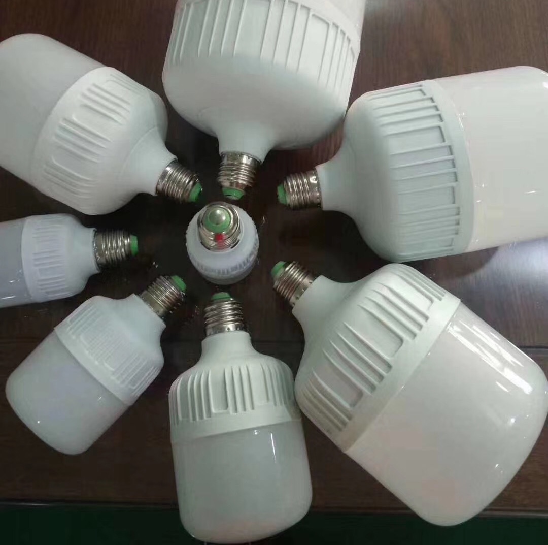 Bulb indoor lighting screw opening