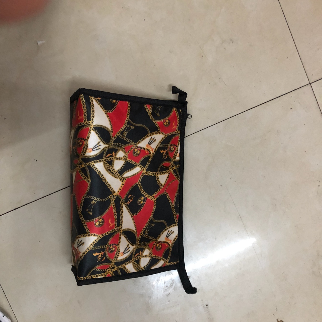 色丁包边