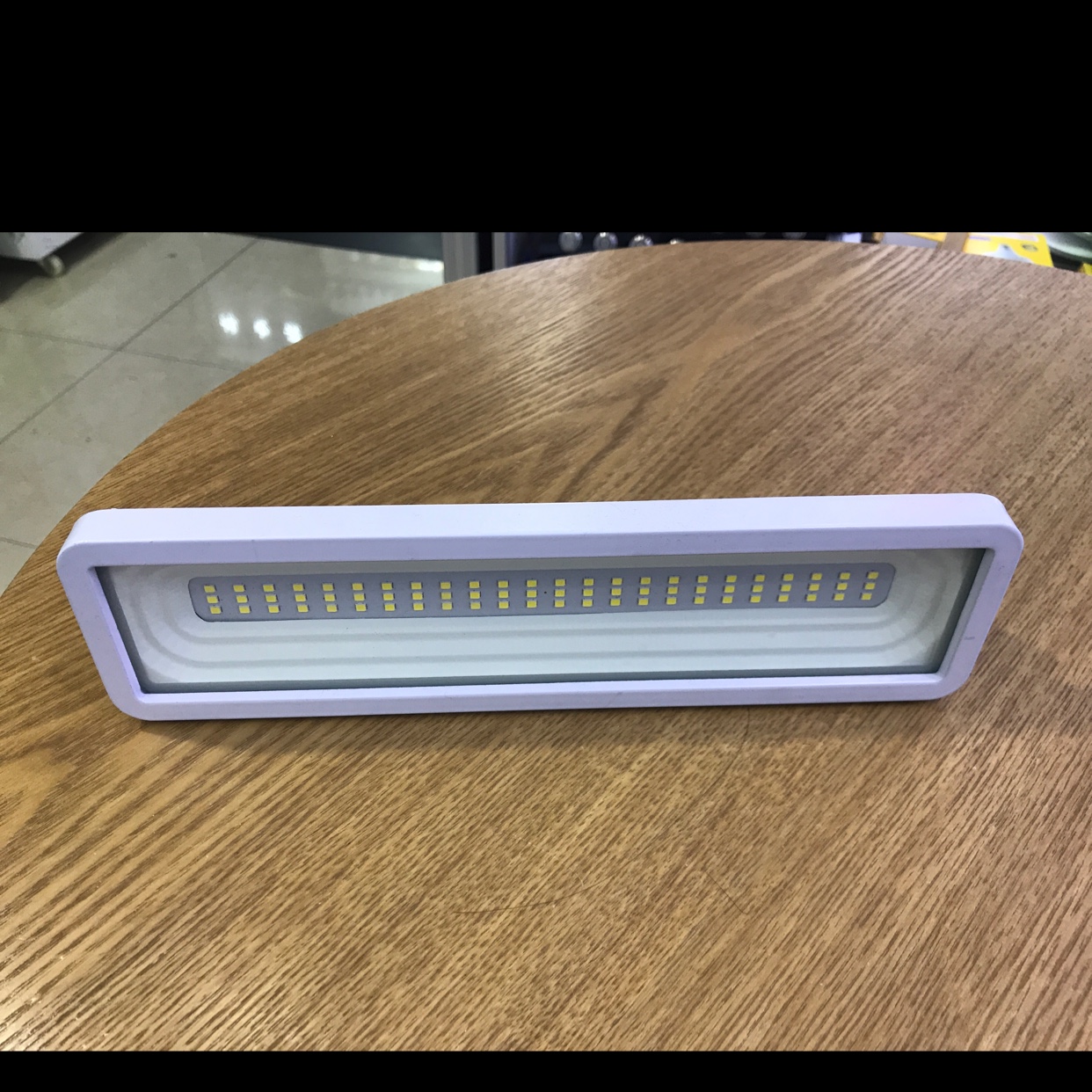 Outdoor Lighting Floodlight Is Bright And Waterproof details Picture