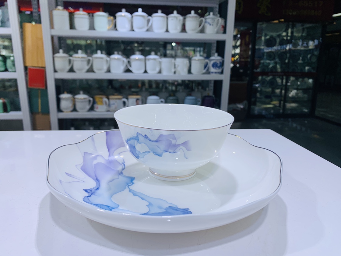 餐具