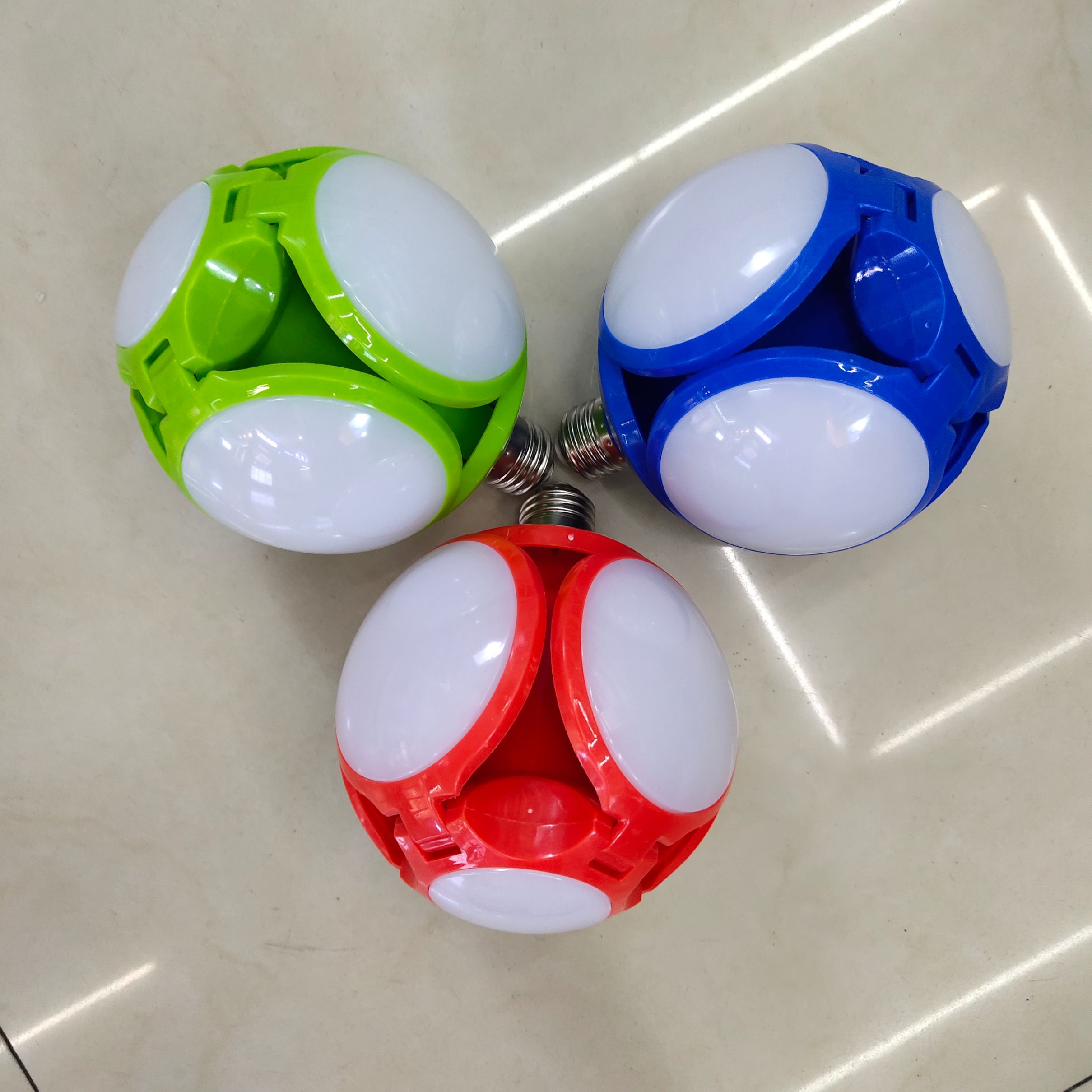 Football lamp, LED folding lamp, screw socket/bayonet, white light, color light, small size 28W