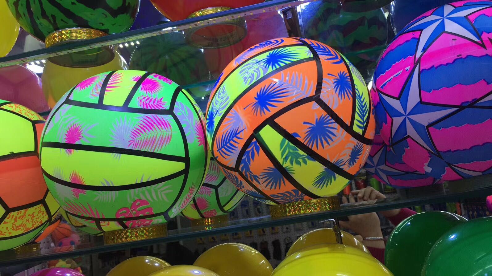 Custom-made 9-inch children's fluorescent flower balls with various orange flower balls and classic fluorescent footballs detail image 7