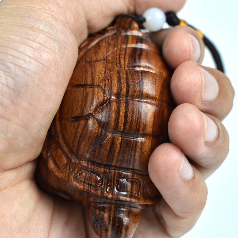 花梨木精雕富甲天下文玩手把件挂件装饰摆件白底实物图