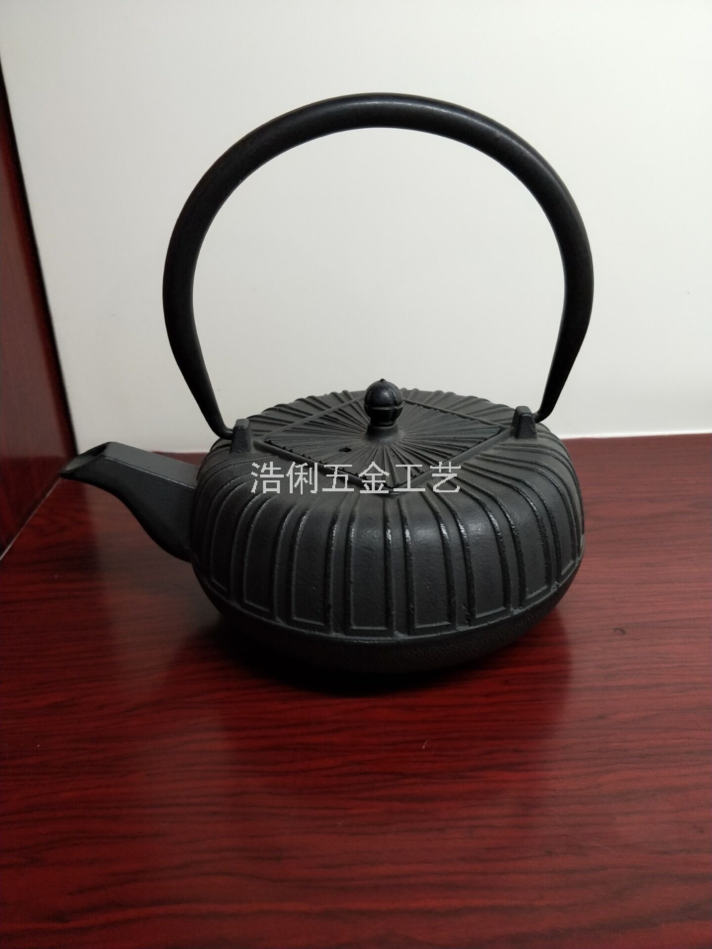 1200毫升牡丹系列铸铁茶壶搪瓷茶具高档礼品套装铜盖铜把老铁壶细节图