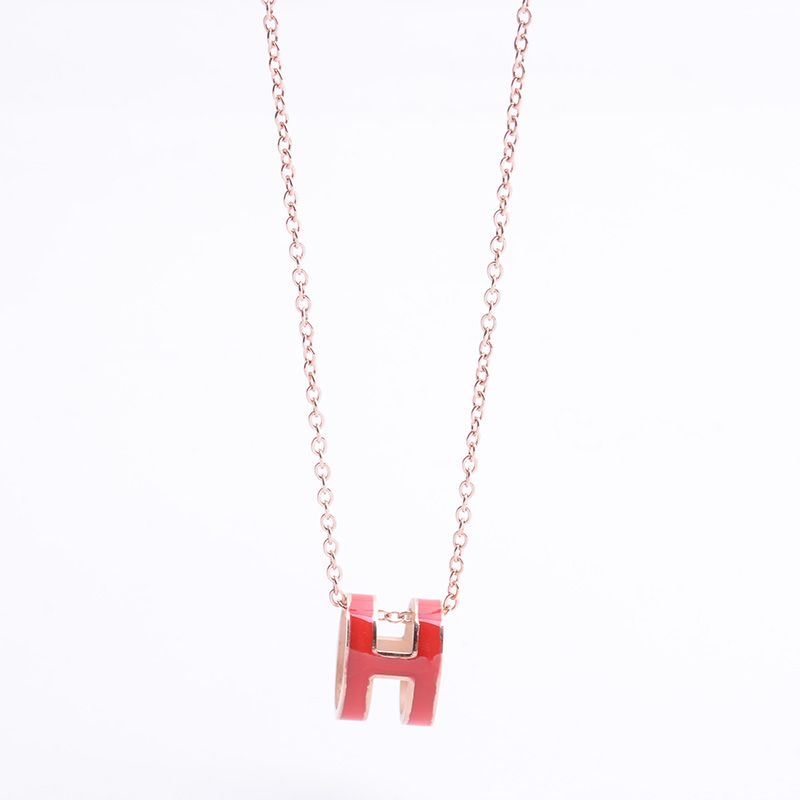 The letter H necklace in titanium steel plated 18K rose gold clavicle chain is colorfast for women thumbnail