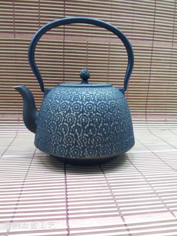 1300 Ml Cherry Blossom Series Cast Iron Teapot Enamel Tea Set High-Grade Gift Set Copper Cover Copper Handle Old Iron Pot full figure