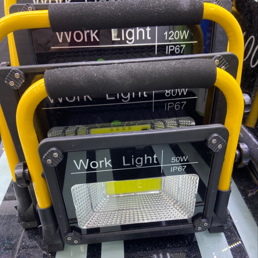 Charging floodlight details Picture