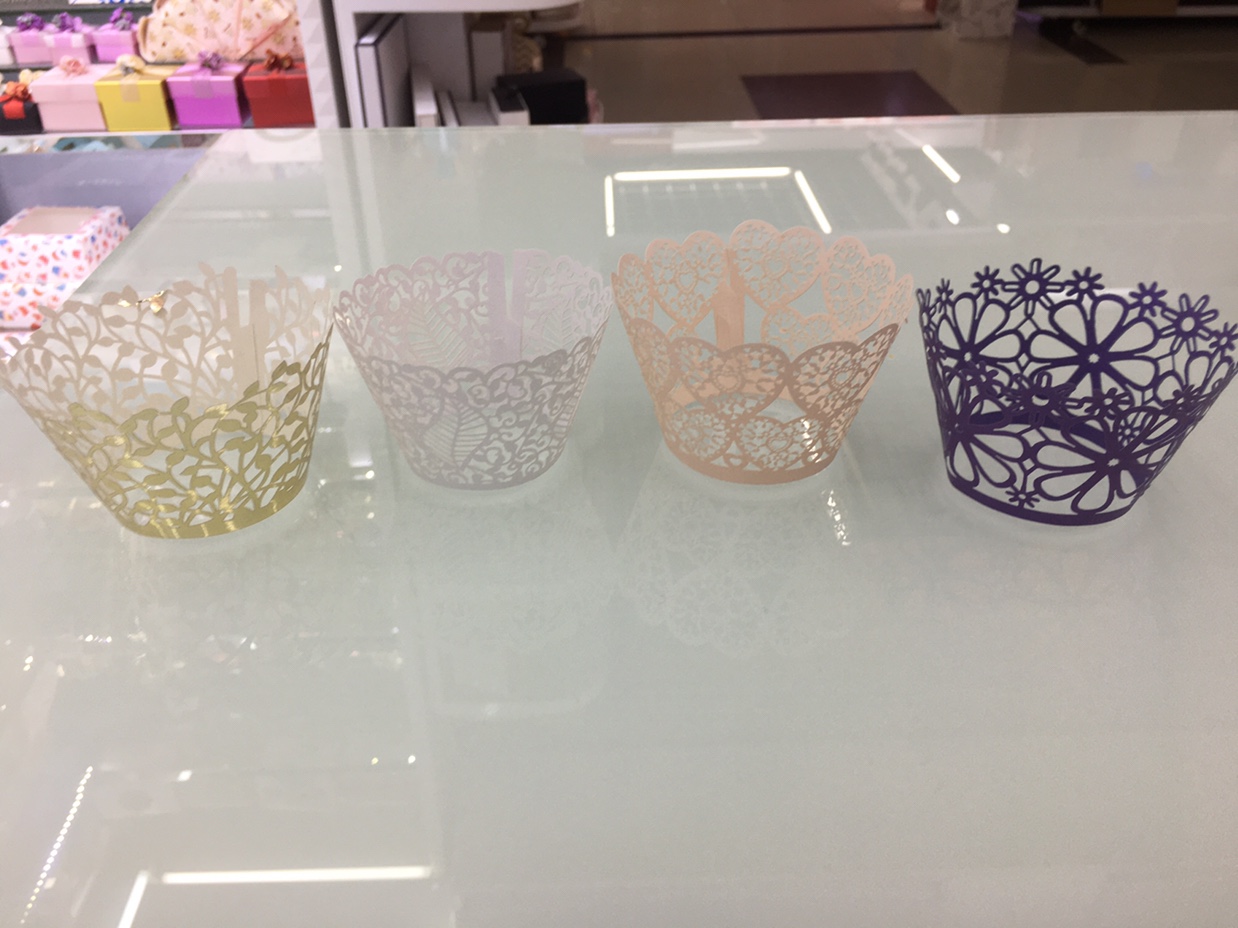 爱心镂空蛋糕围边