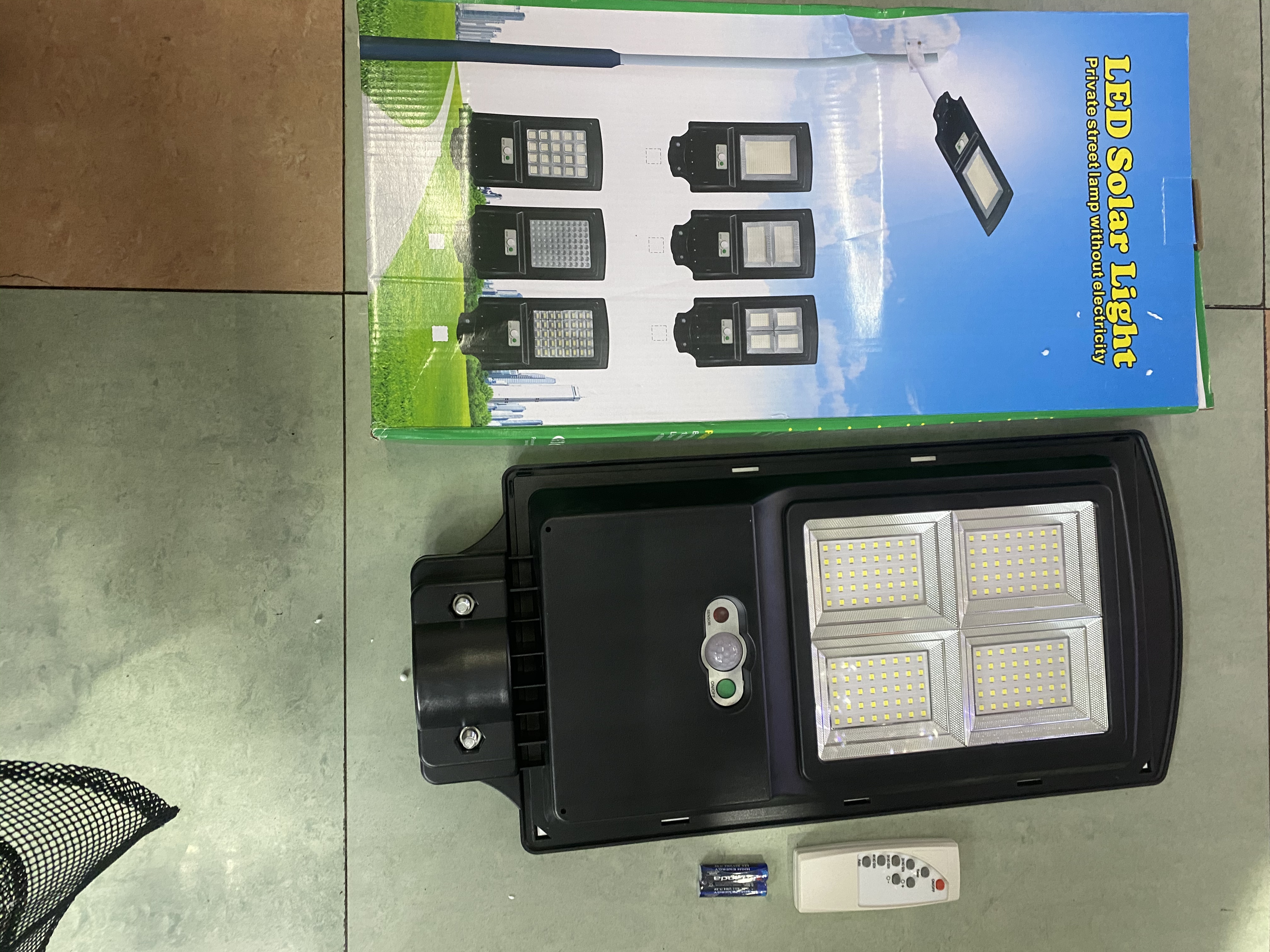 100W, 200W, 300WLED solar integrated street lamp, item number -11549 Item Picture