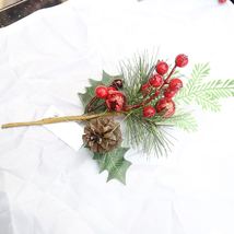 泡沫浆果松针红豆小枝圣诞树圣诞花配件小插枝花环壁挂头饰装饰品