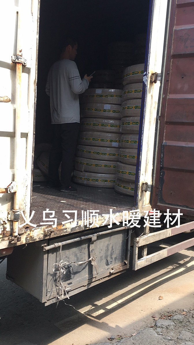 CARPE DIEM corrugated pipe caps are suitable for the export quality supply of 20, 25 and 32 aluminum-plastic PEX pipes to the African market detail image 4