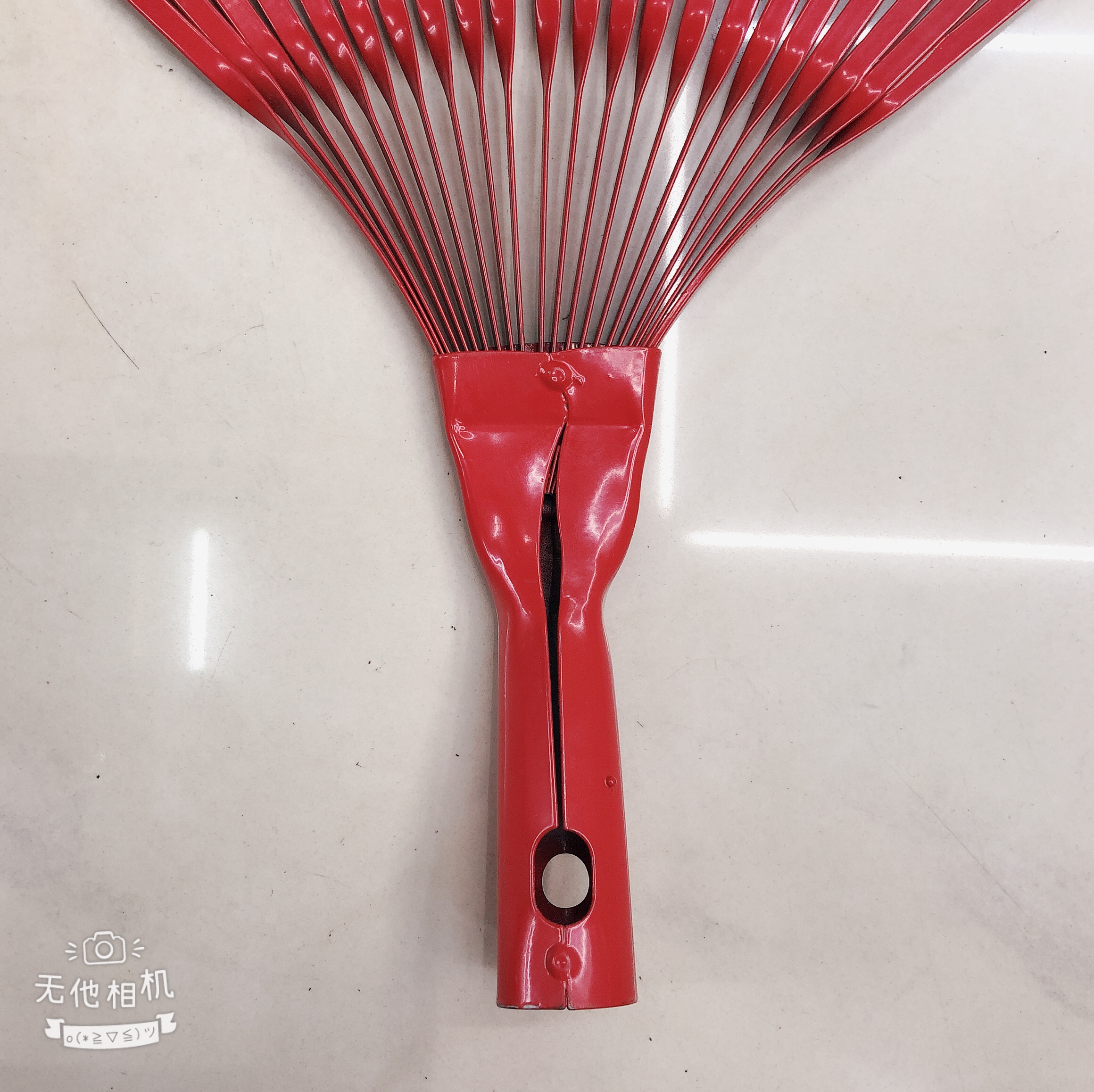 永康厂家直销，22齿台式铁草耙，东南亚销款，扁丝耙，园林工具，园林草耙，落叶耙详情图3