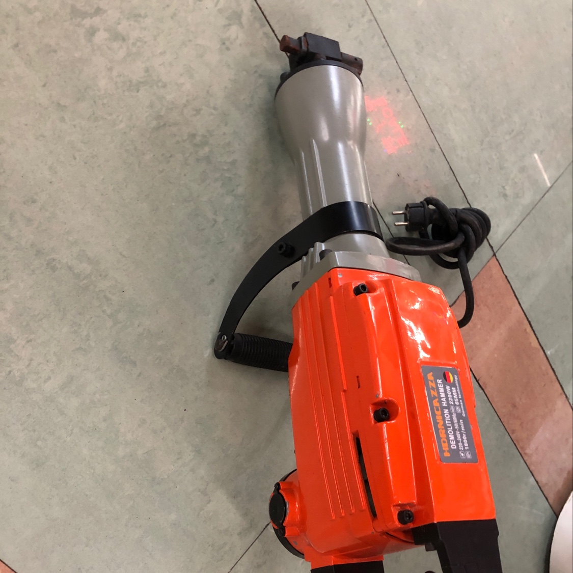65 Electric pickaxe details Picture