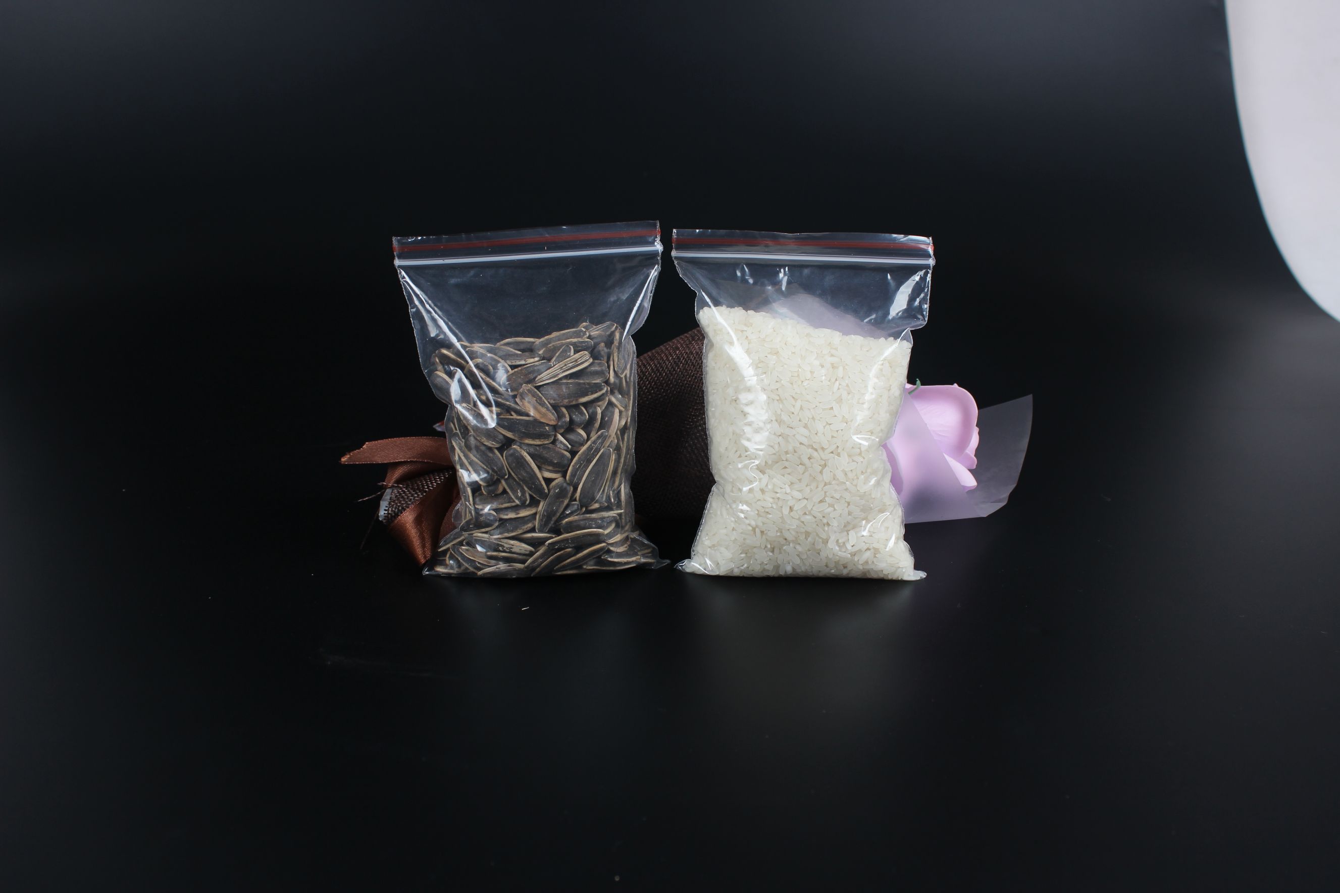 PE أكياس ذاتية التغليف من 30 *40. Item Picture