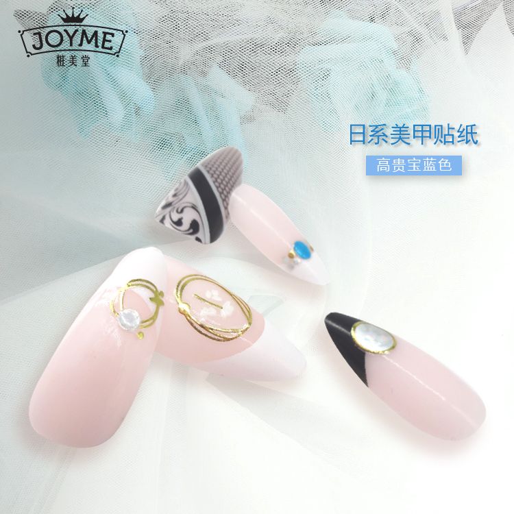 3D gilding metal nail stickers, nail art stickers, decorative nail drills 04 Application Scenario