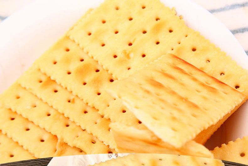 DOE Black Pepper flavored soda crackers Specification image