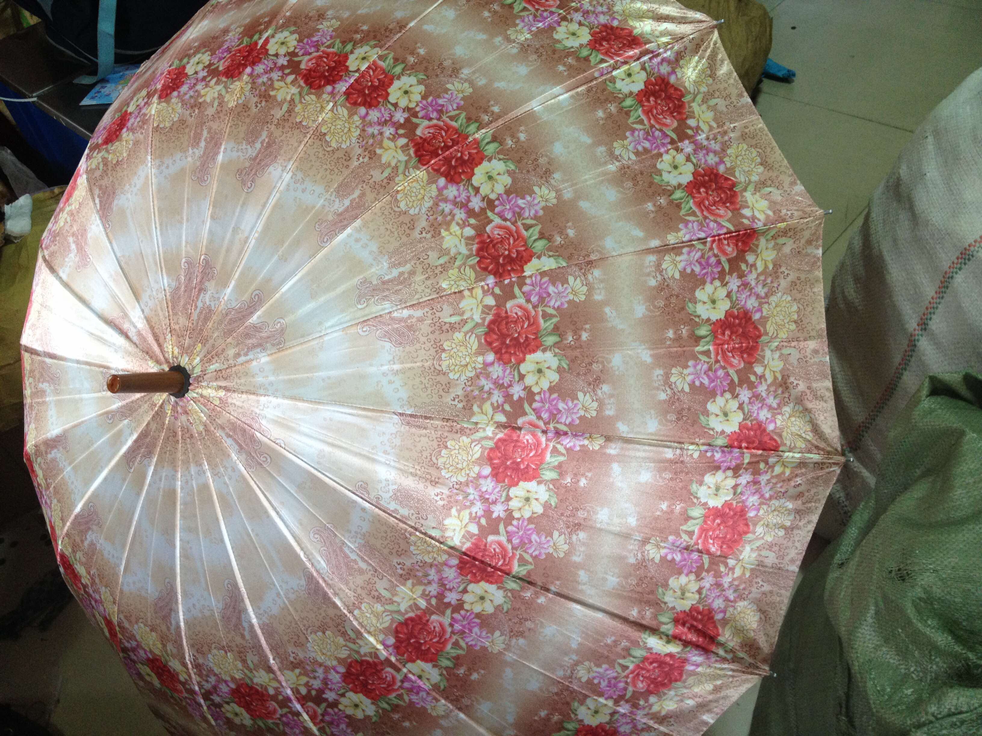70 cm, 16k color, self-opening undefined