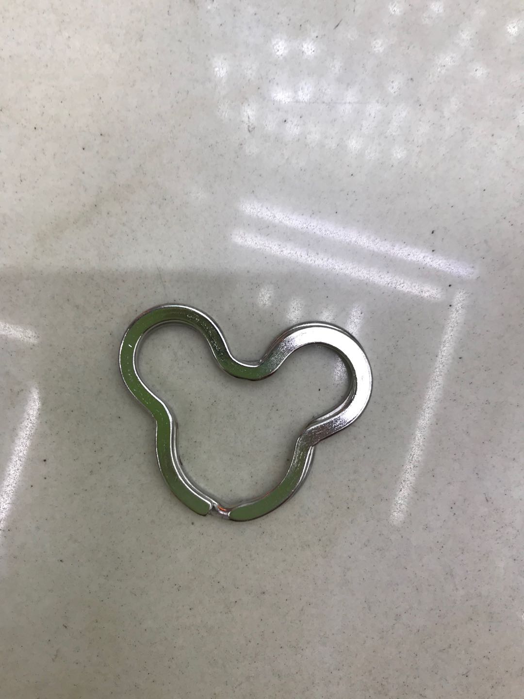 4569
