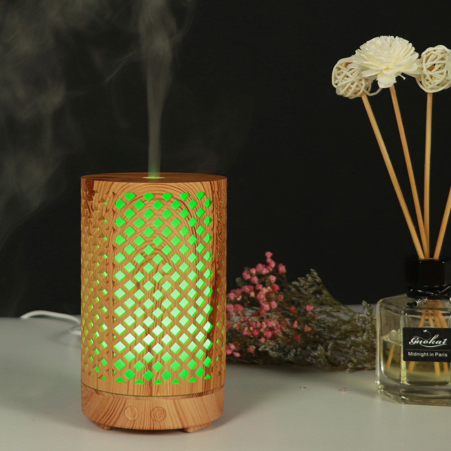 Amazon venta caliente rejilla hueca aromaterapia máquina humidificador aromaterapia lámpara mesa regalo creativo detail image 2