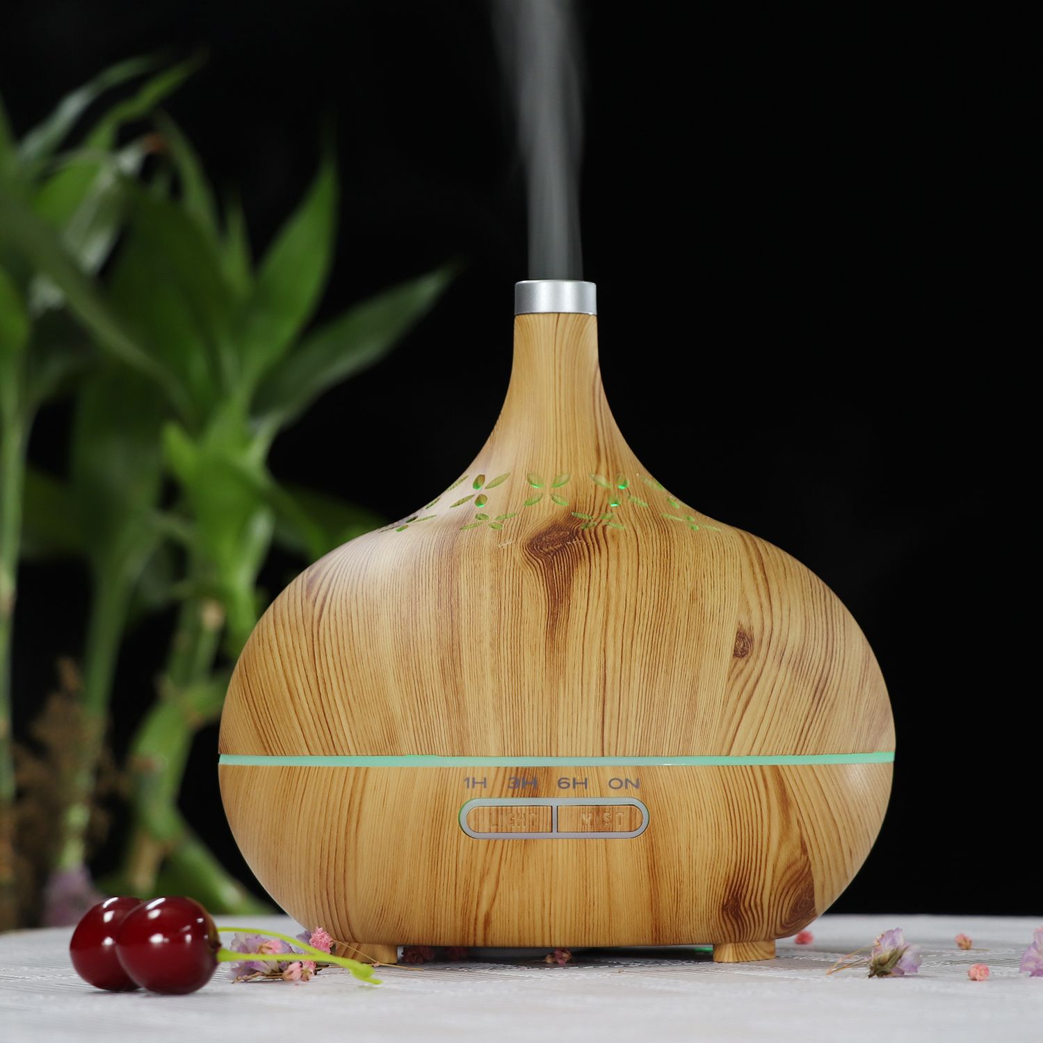 热销四叶草图案木纹香薰机加湿器香薰灯桌面创意礼品七彩灯光