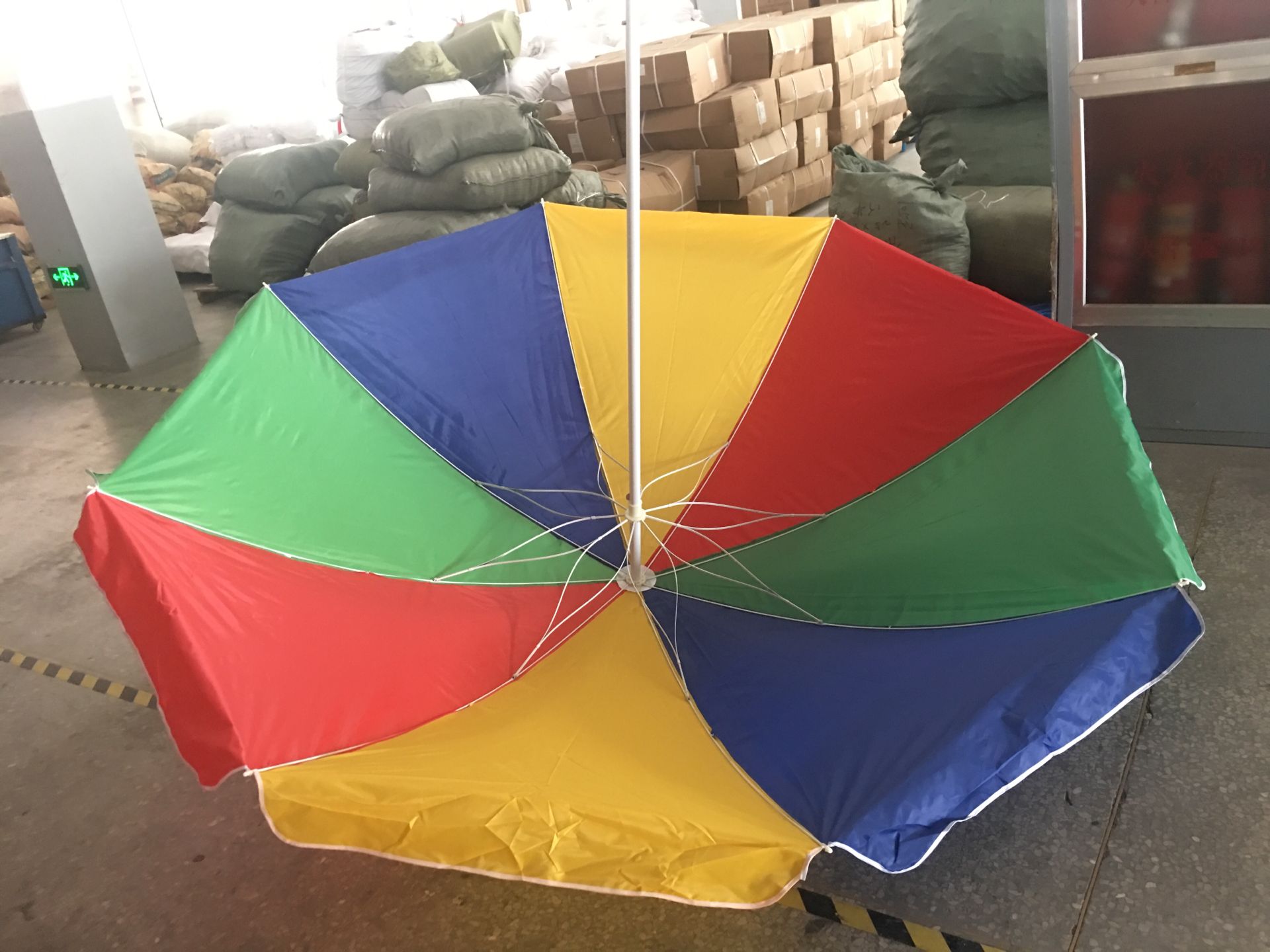 Hengyang brand outdoor sun protection and rainproof sun umbrellas are on sale. Sun umbrellas are available for wholesale and customization undefined