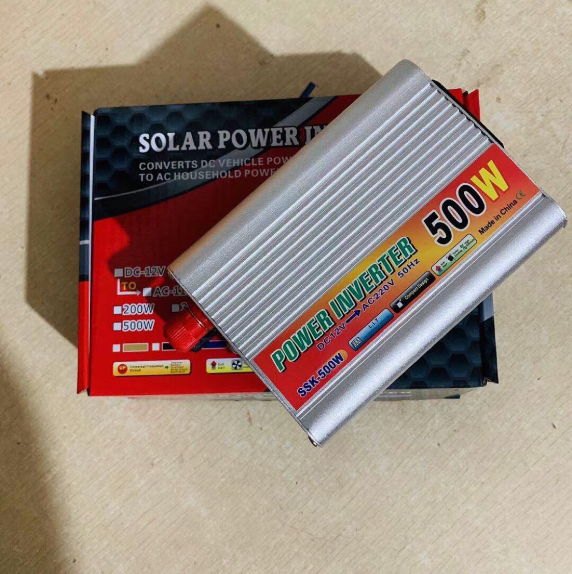 逆变器修正波工厂直销12V-220v