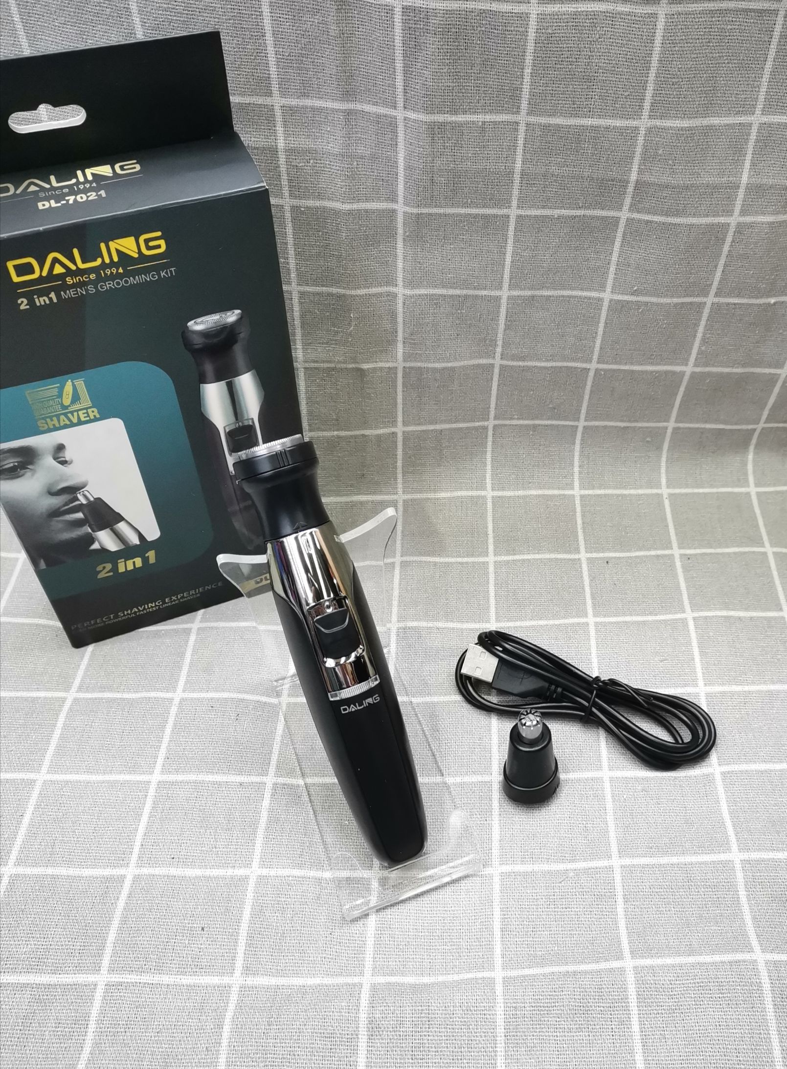 Daring electric nose hair trimmer DL-7021 Multi-functional sideburns knife eyebrow trimmer cross border Item Picture