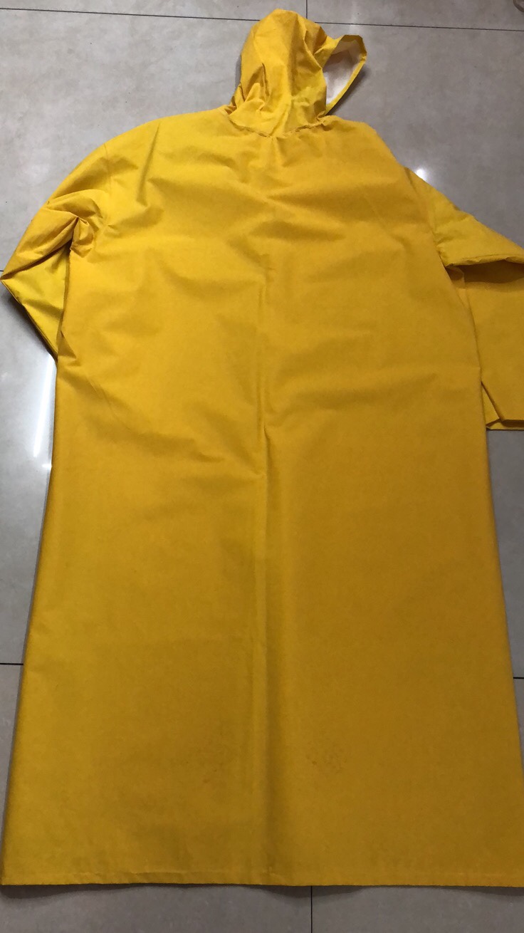 Double-patch raincoat details Picture