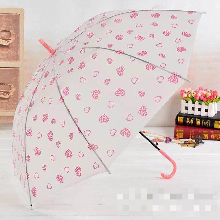 A 55-centimeter heart-shaped umbrella