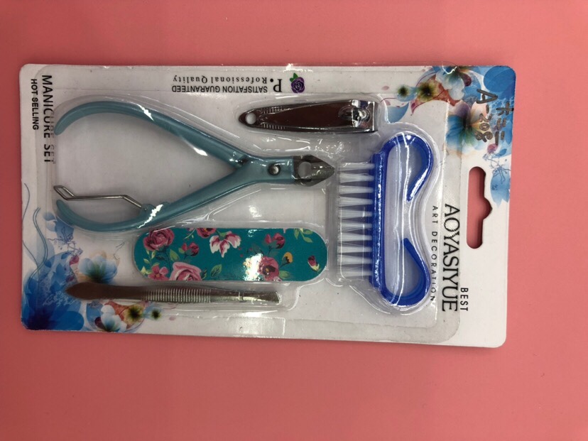 A-208 Beauty Kit Manicure care and maintenance kit