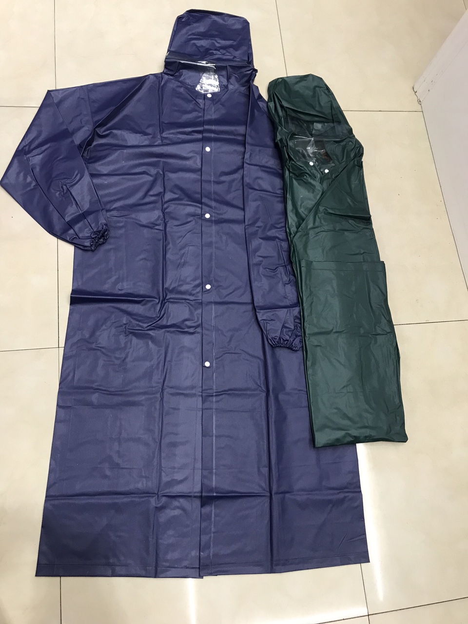 Pearlescent long raincoat, hiking raincoat, agricultural raincoat, long coat
