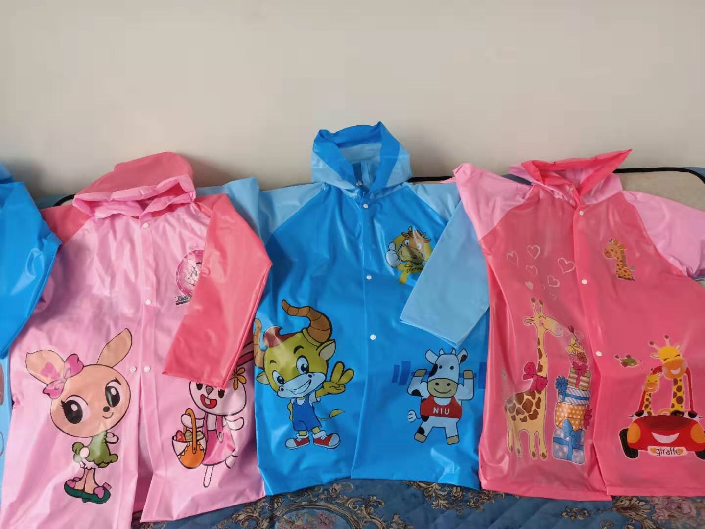 The 802 Children's Backpack Raincoat Cartoon Design Style Is Simple And Fashionable undefined