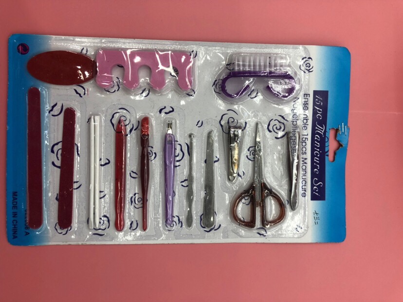 15-piece beauty kit Tool Manicure care and maintenance kit thumbnail