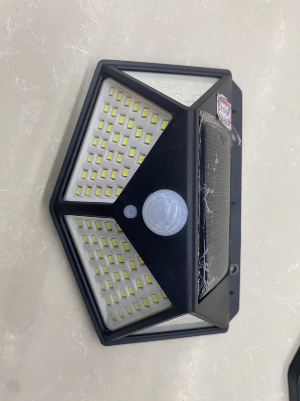 10LED solar sensor lamp
