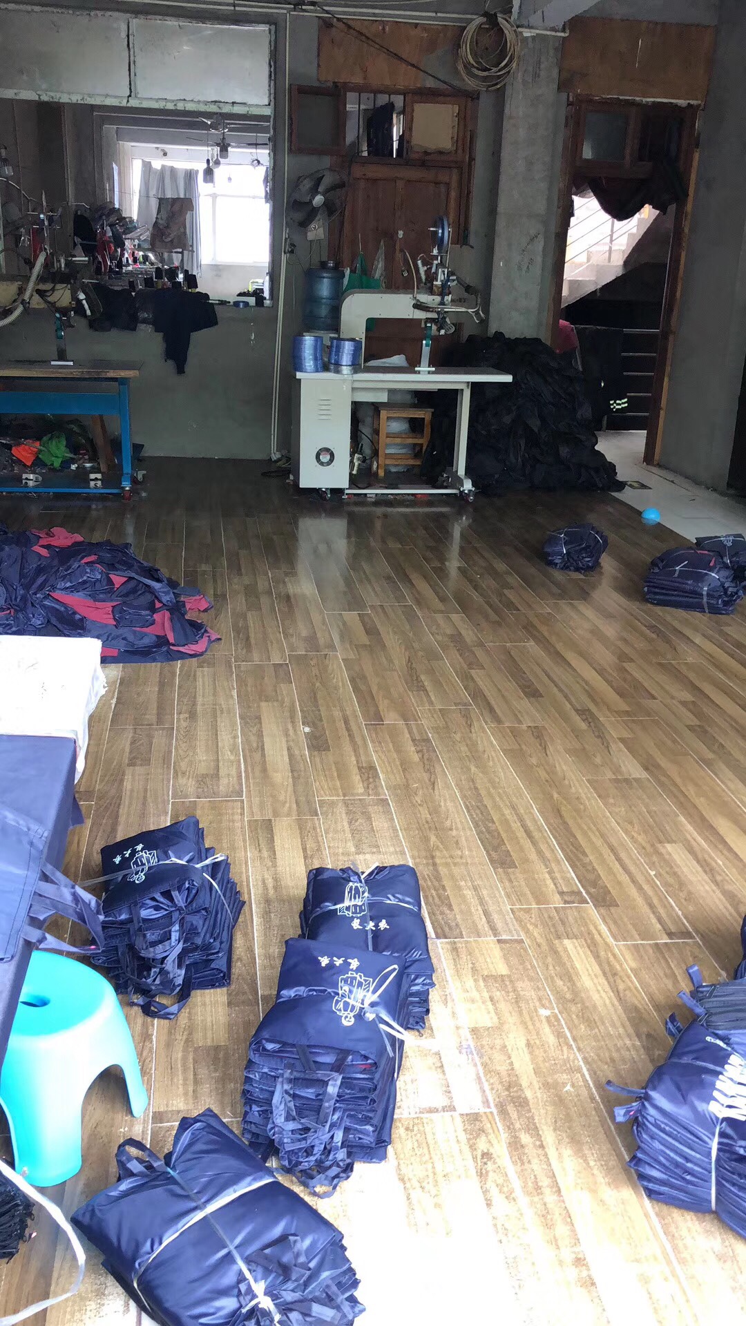 Customize exclusive style advertising raincoats, long windbreaker raincoats undefined